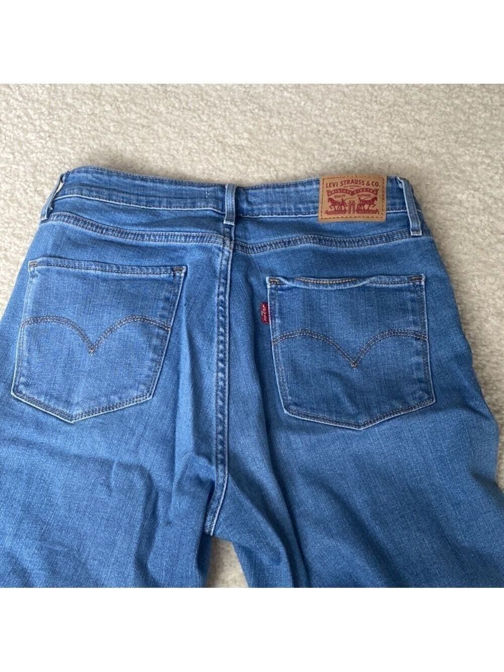 Levi's Skinny Jeans Distressed High Rise - Picture 7 of 7